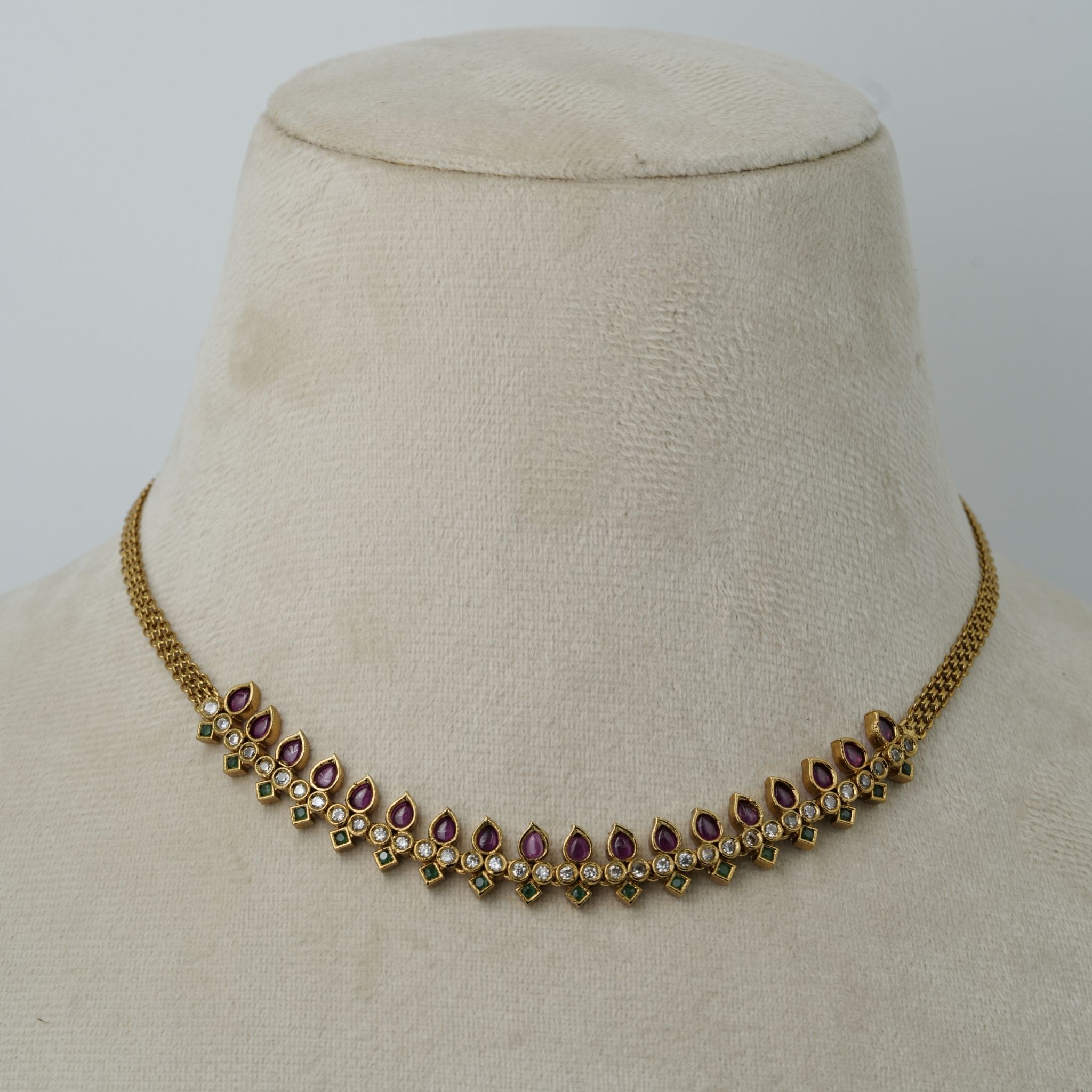Stone Short Necklace